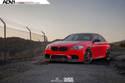 BMW M5 (F10) в настройке R1 Motorsports